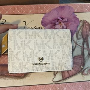 NWT 🌹 Michael Kors "Jet Set" Medium Wallet! Must See !